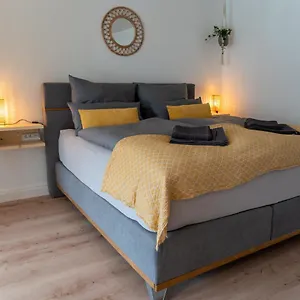 Apartment Green-art-living: New Boho Style Central Fuer 2, Kempten (Allgäu)